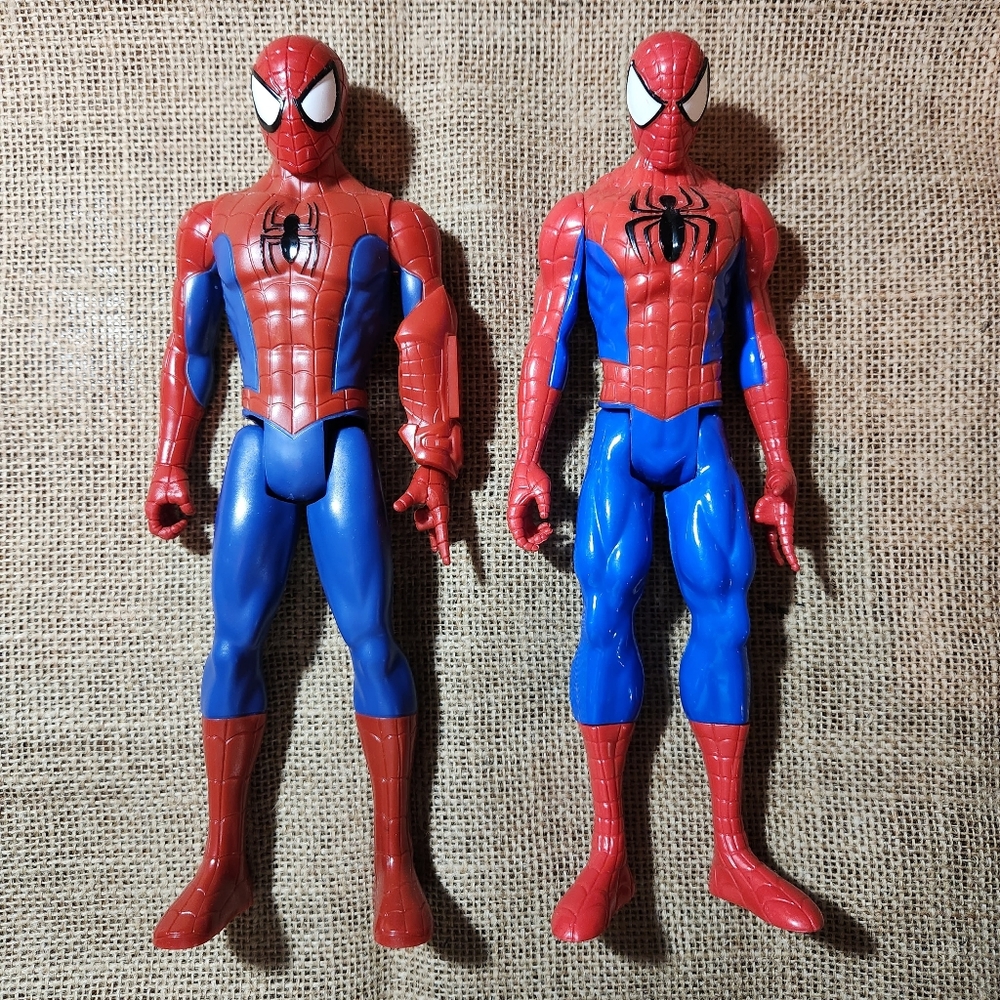 FINAL PRICE Lot of 2 Marvel Hasbro Spiderman Action Figures